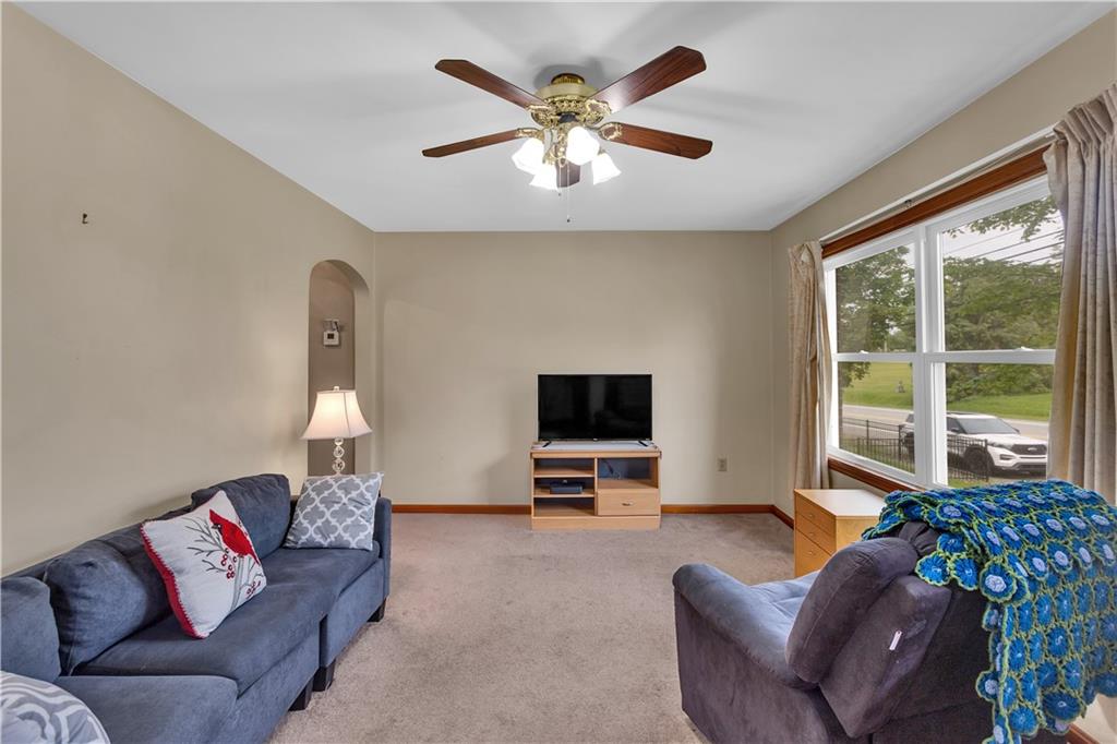 1698 Ridge Rd Extension Ambridge, PA 15003 - Photo 6 of 28