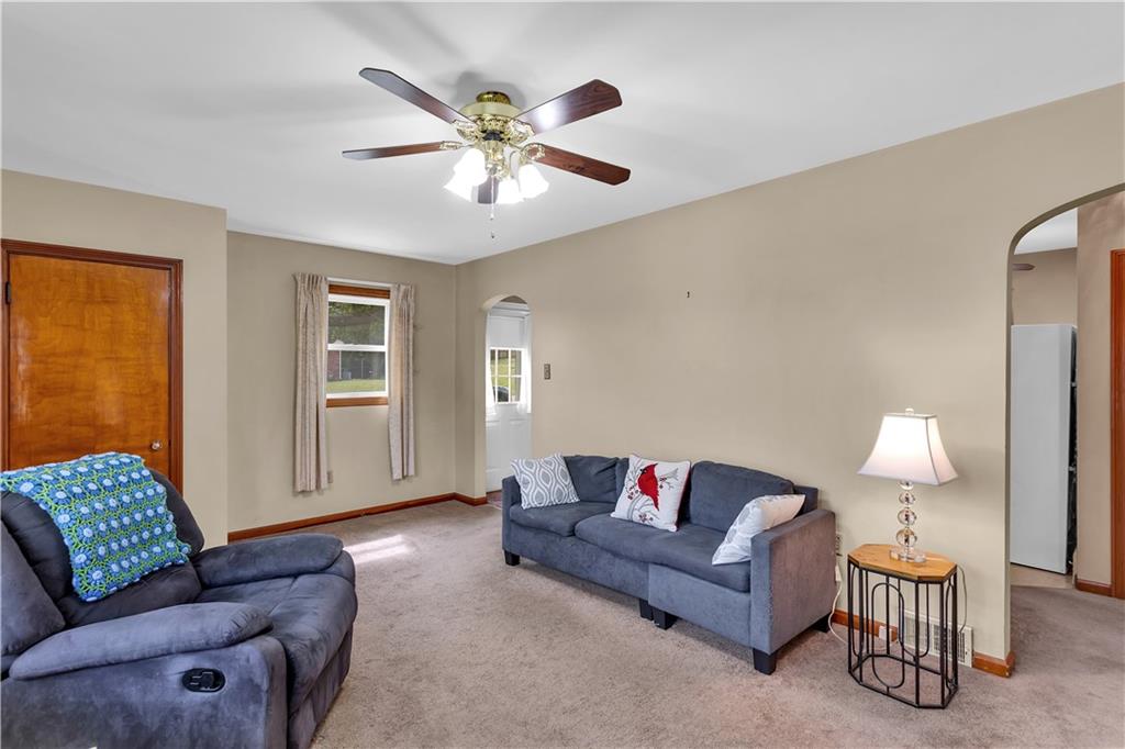 1698 Ridge Rd Extension Ambridge, PA 15003 - Photo 8 of 28