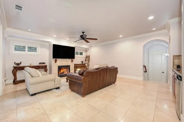 $1,049,000 | 314 Canyon Falls Drive, Folsom, CA 95630