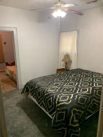 $155,000 | 7203 East 17th Avenue, Hutchinson, KS 67501