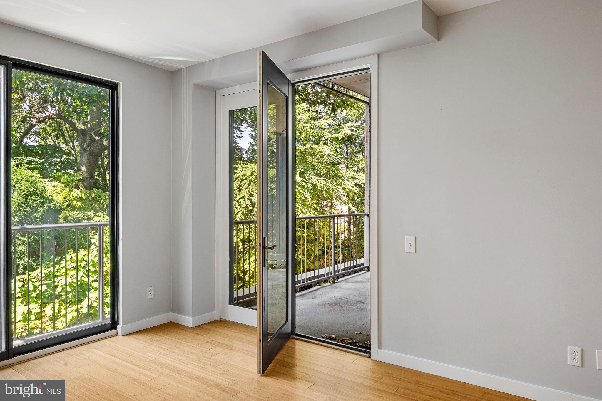 934 North 3rd Street, Unit 205 Philadelphia, PA 19123 - Photo 12 of 39 a view of an entryway