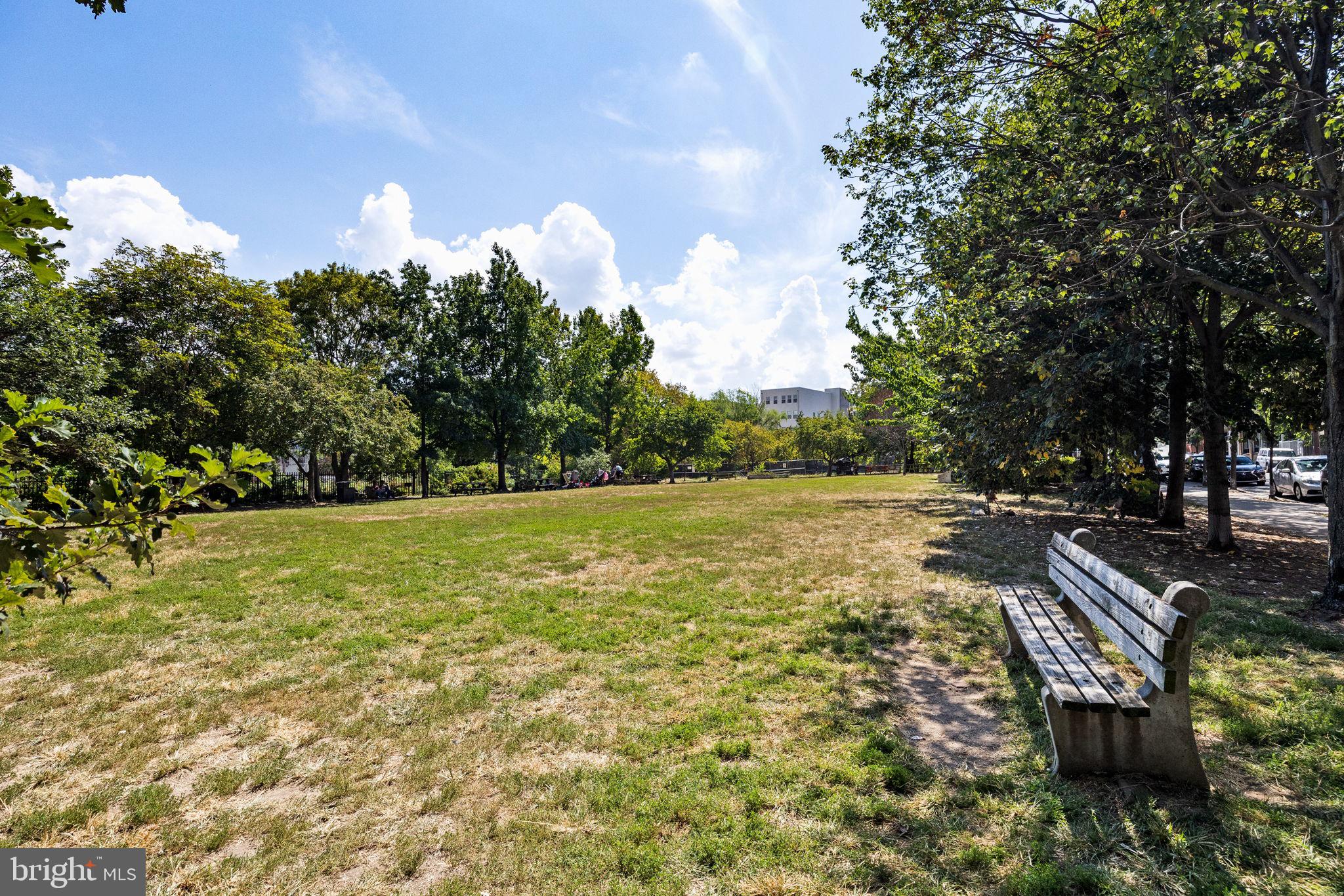 934 North 3rd Street, Unit 205 Philadelphia, PA 19123 - Photo 38 of 39 a view of yard with green space and seating area
