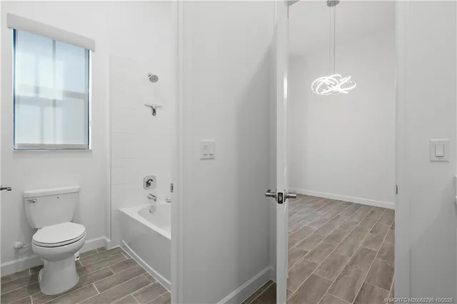 $615,000 | 369 Southeast Fascino Circle, Port St. Lucie, FL 34984