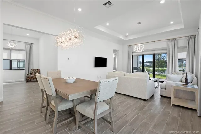 $615,000 | 369 Southeast Fascino Circle, Port St. Lucie, FL 34984