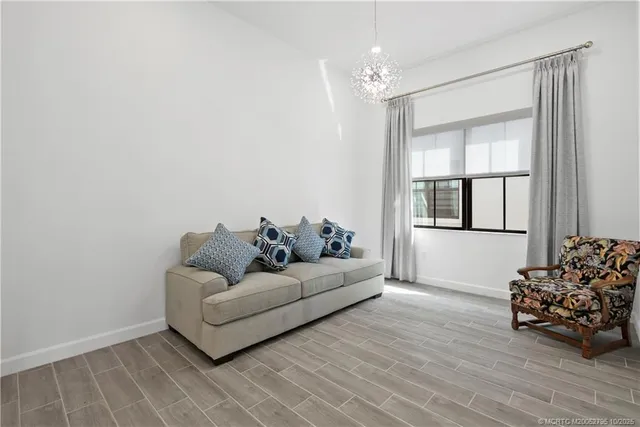 $615,000 | 369 Southeast Fascino Circle, Port St. Lucie, FL 34984