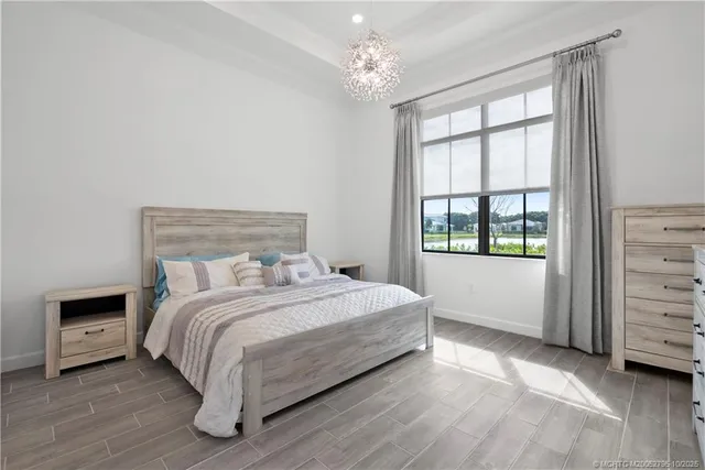 $615,000 | 369 Southeast Fascino Circle, Port St. Lucie, FL 34984