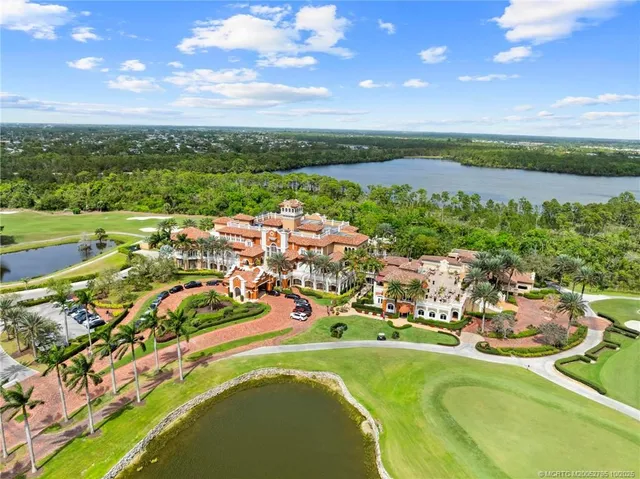 $615,000 | 369 Southeast Fascino Circle, Port St. Lucie, FL 34984