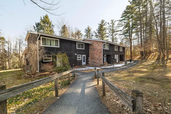 $575,000 | 67 Fox Hill Road, Unit 3, Stowe, VT 05672