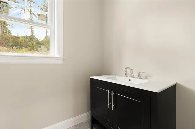 $1,800,000 | 11 Goodwin Drive, Foxboro, MA 02035