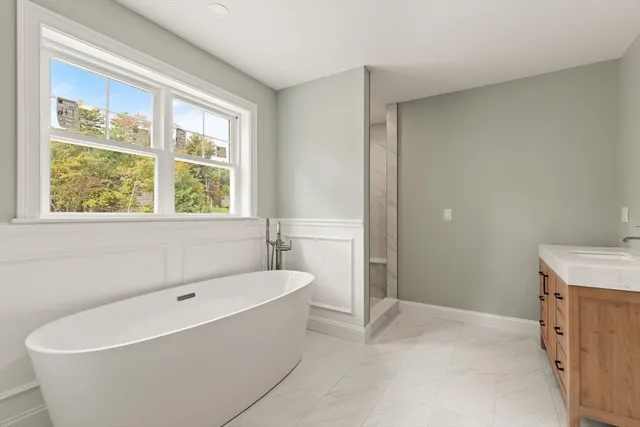 $1,800,000 | 11 Goodwin Drive, Foxboro, MA 02035