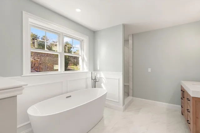 $1,800,000 | 11 Goodwin Drive, Foxboro, MA 02035