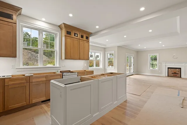 $1,800,000 | 11 Goodwin Drive, Foxboro, MA 02035