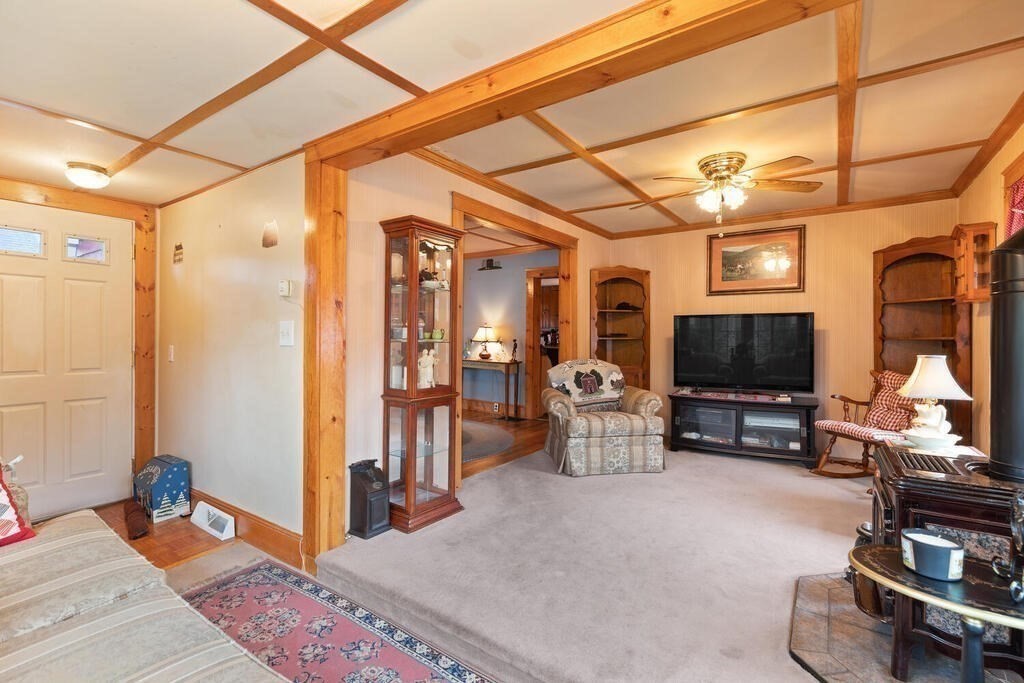 14 Middle Street Wakefield, MA 01880 - Photo 13 of 31