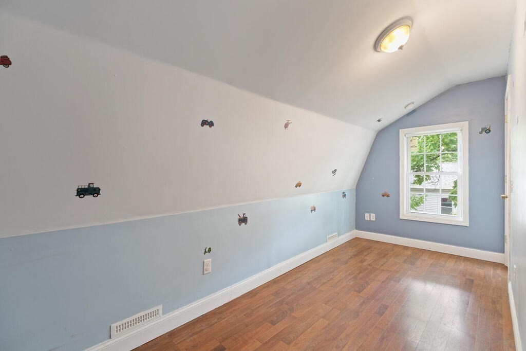 14 Middle Street Wakefield, MA 01880 - Photo 25 of 31