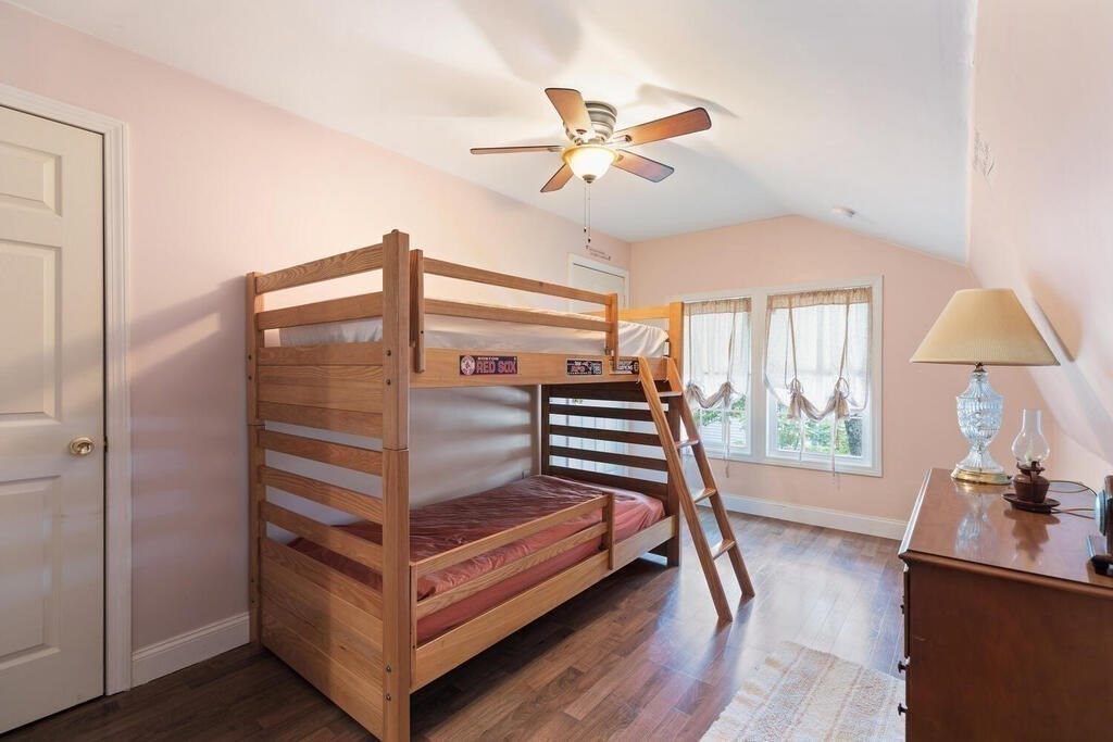 14 Middle Street Wakefield, MA 01880 - Photo 27 of 31