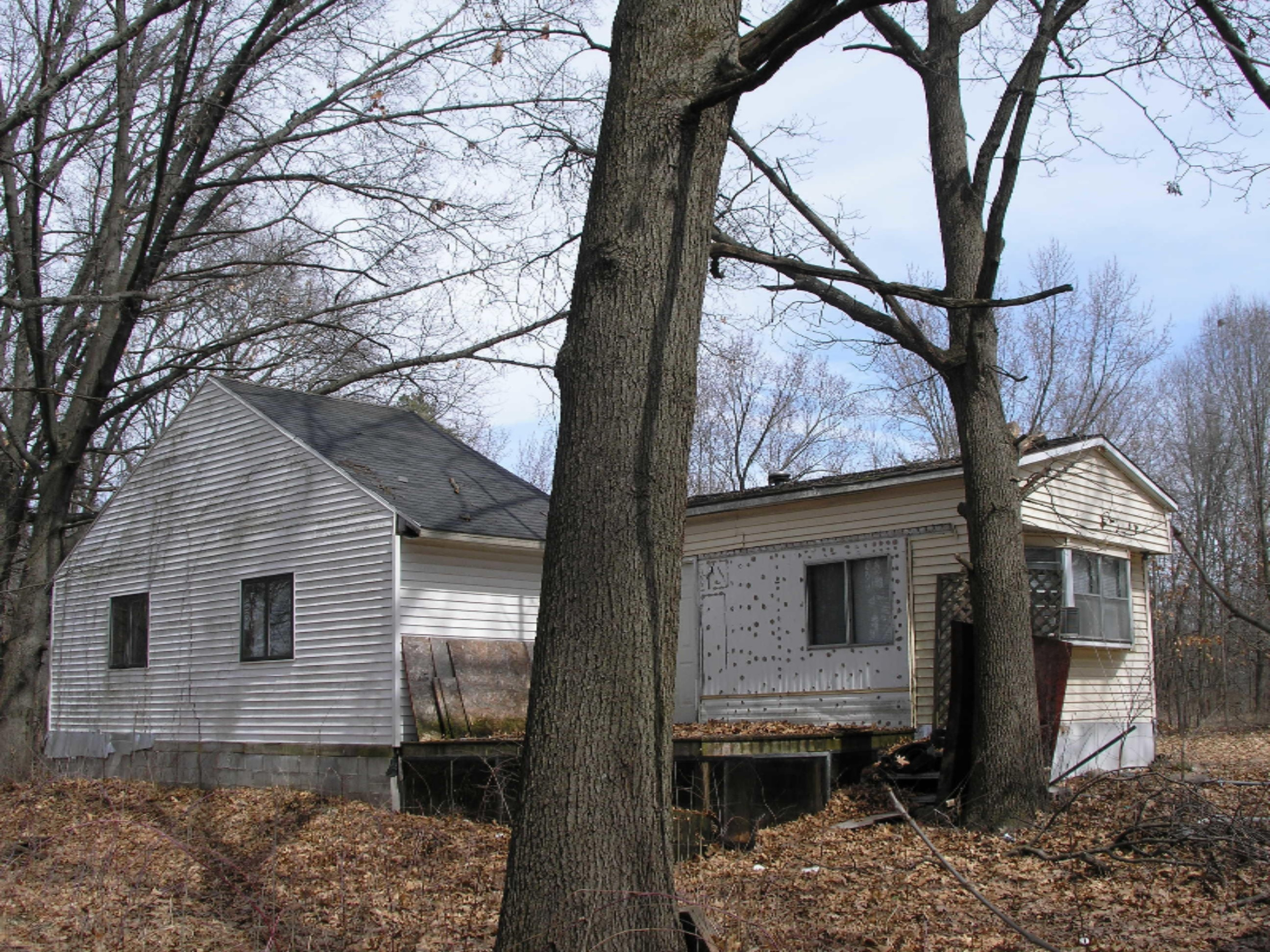 14076 Riverside Drive Constantine, MI 49042 - Photo 3 of 4 14076 Riverside Dr 003