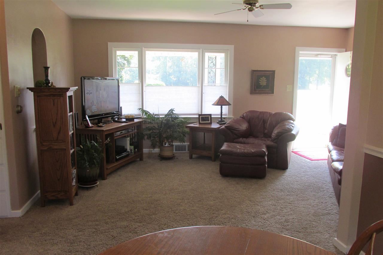 5606 Bluffton Road Fort Wayne, IN 46809 - Photo 8 of 21