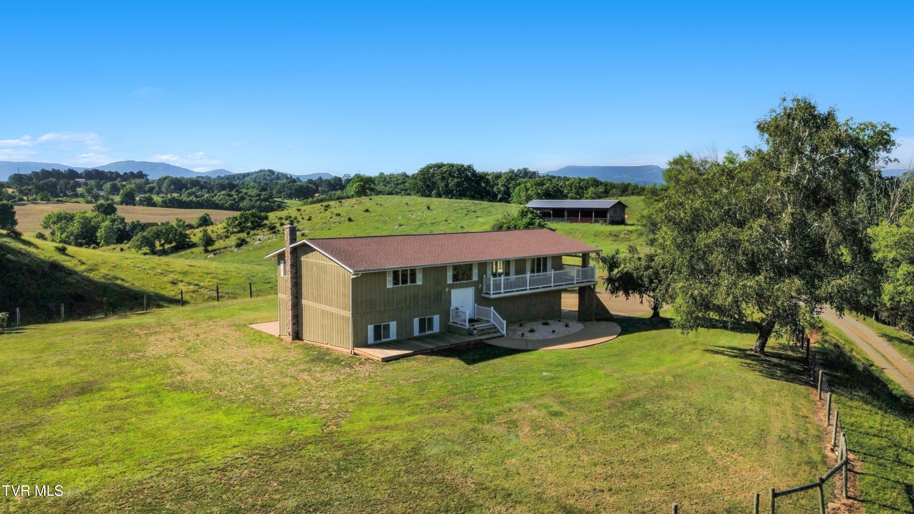 27363 Fudge Road Meadowview, VA 24361 - Photo 2 of 83 dji_fly_20260402_030512_987_178061109895