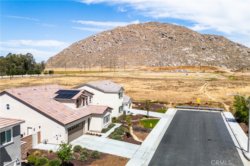 28295 Memory Lane Winchester, CA 92596 - Photo 54 of 68 a view of a terrace with a terrace