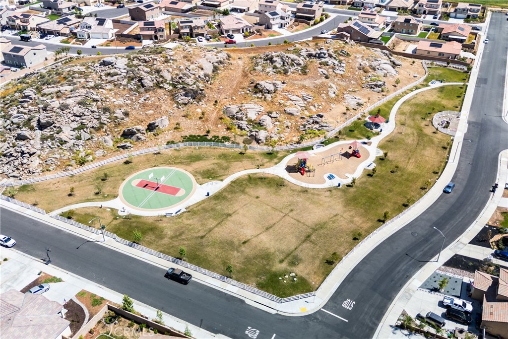 28295 Memory Lane Winchester, CA 92596 - Photo 65 of 68