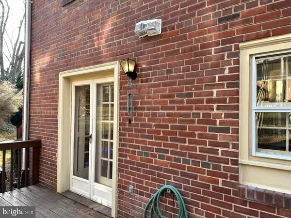 $3,800 | 4920 Bradley Boulevard, Unit 237, Chevy Chase, MD 20815