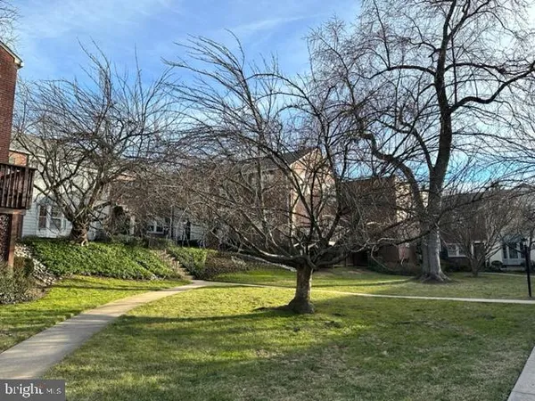 $3,800 | 4920 Bradley Boulevard, Unit 237, Chevy Chase, MD 20815