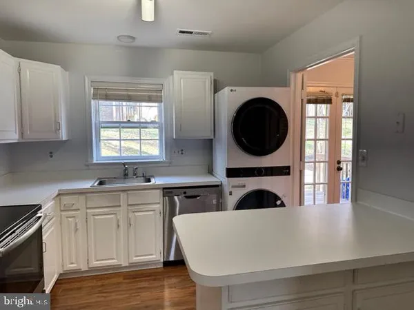 $3,800 | 4920 Bradley Boulevard, Unit 237, Chevy Chase, MD 20815
