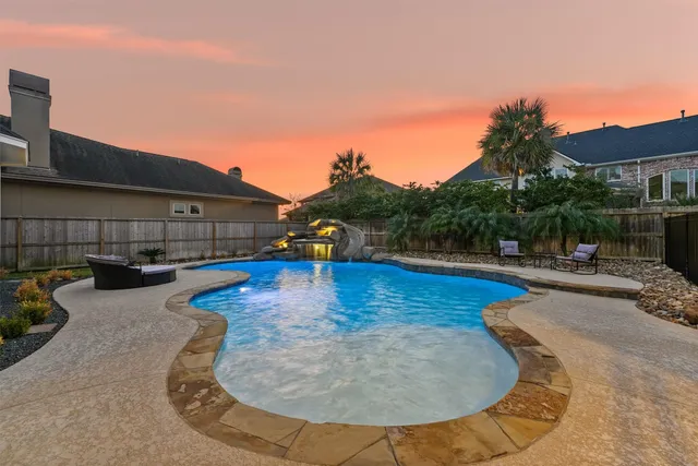 $925,000 | 20711 Bending Pines Lane, Spring, TX 77379