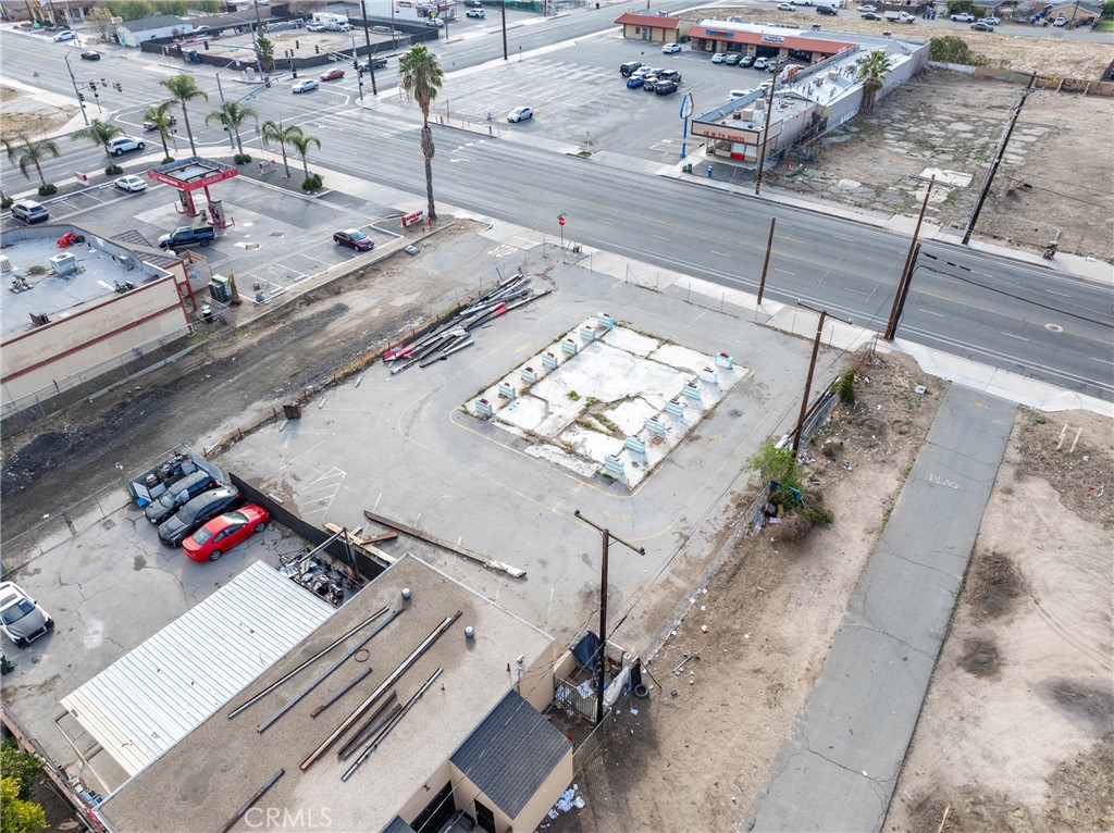 26468 Base Line Street Highland, CA 92346 - Photo 4 of 27