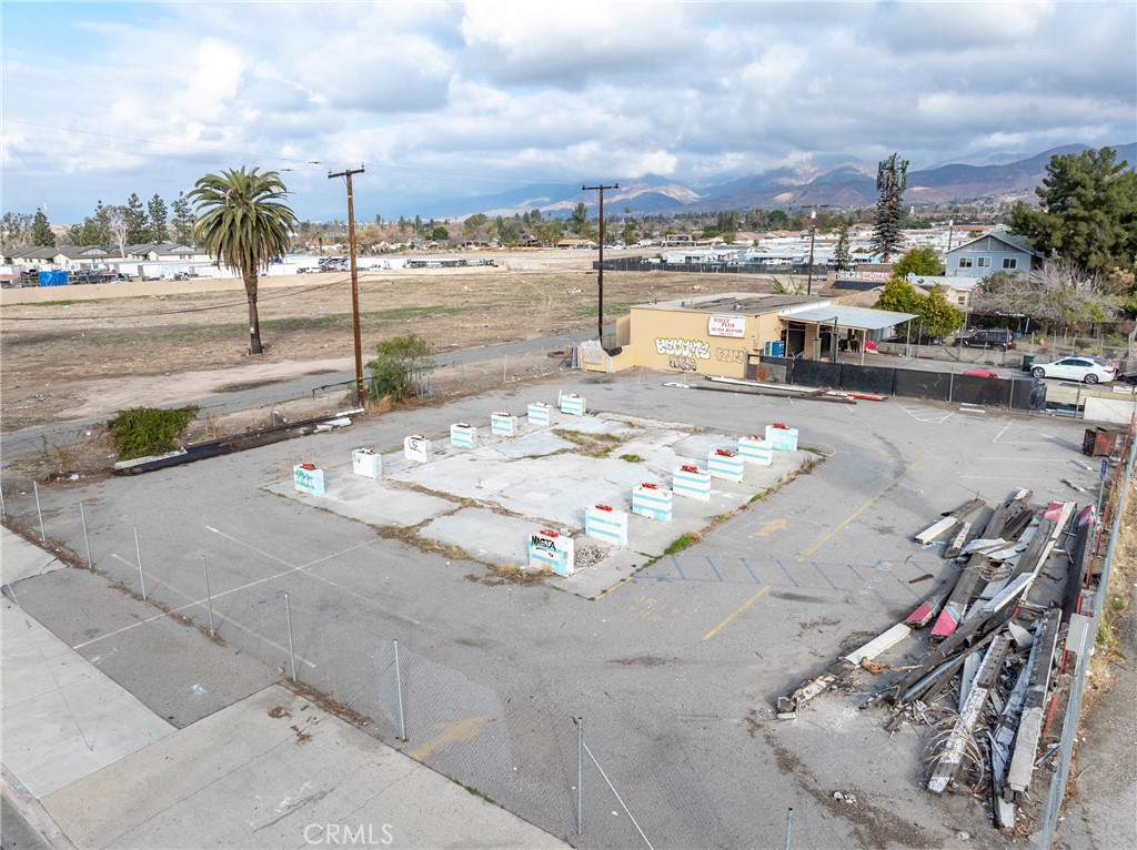 26468 Base Line Street Highland, CA 92346 - Photo 9 of 27 a view of a terrace with lawn chairs