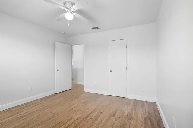 $2,800 | 529 Roundrock Lane, Fort Worth, TX 76140