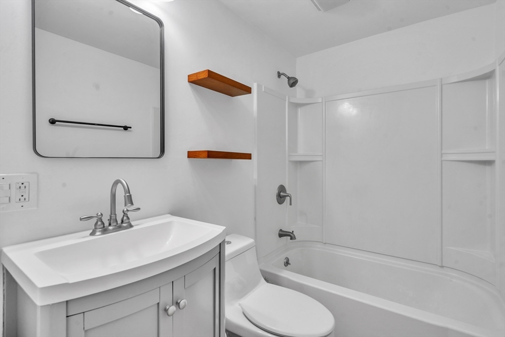 443 Turners Falls Road Montague, MA 01351 - Photo 11 of 24 Gallery Image 11