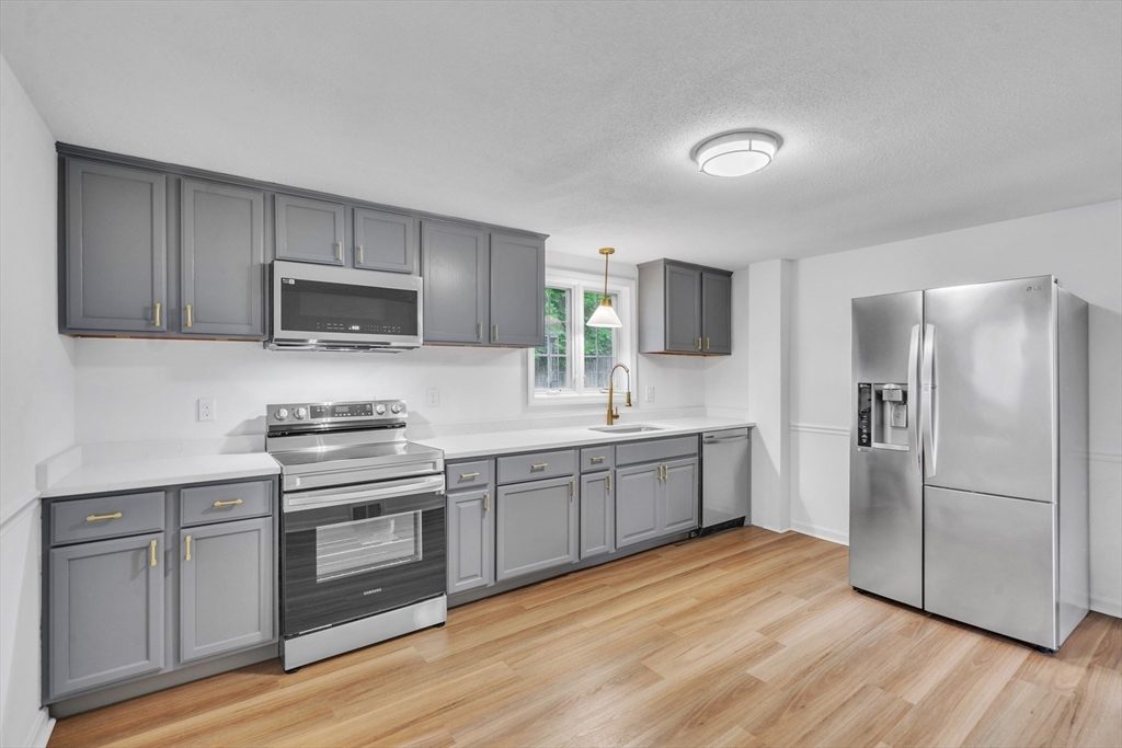 443 Turners Falls Road Montague, MA 01351 - Photo 4 of 24 Gallery Image 4
