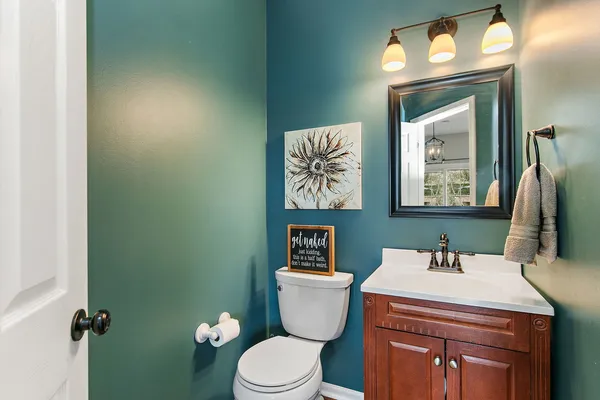 $490,000 | 4951 Thistle Lane, Lake In The Hills, IL 60156