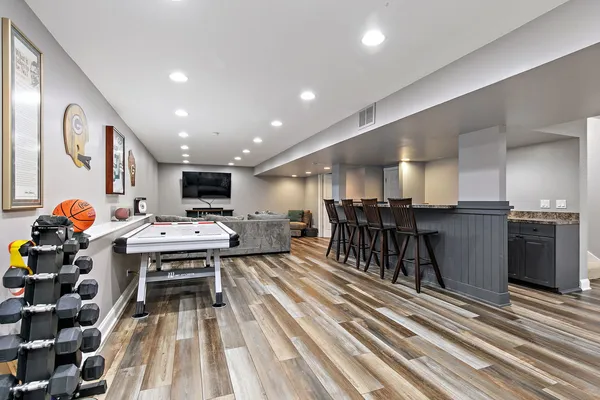 $490,000 | 4951 Thistle Lane, Lake In The Hills, IL 60156