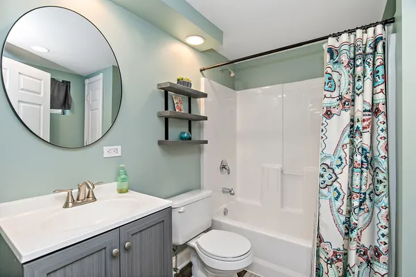 $490,000 | 4951 Thistle Lane, Lake In The Hills, IL 60156