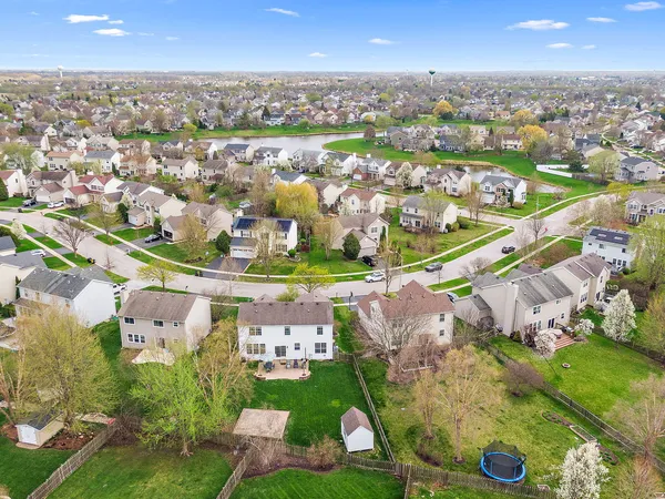 $490,000 | 4951 Thistle Lane, Lake In The Hills, IL 60156