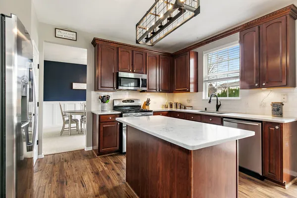 $490,000 | 4951 Thistle Lane, Lake In The Hills, IL 60156