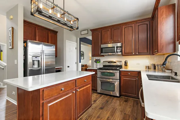 $490,000 | 4951 Thistle Lane, Lake In The Hills, IL 60156