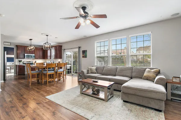 $490,000 | 4951 Thistle Lane, Lake In The Hills, IL 60156