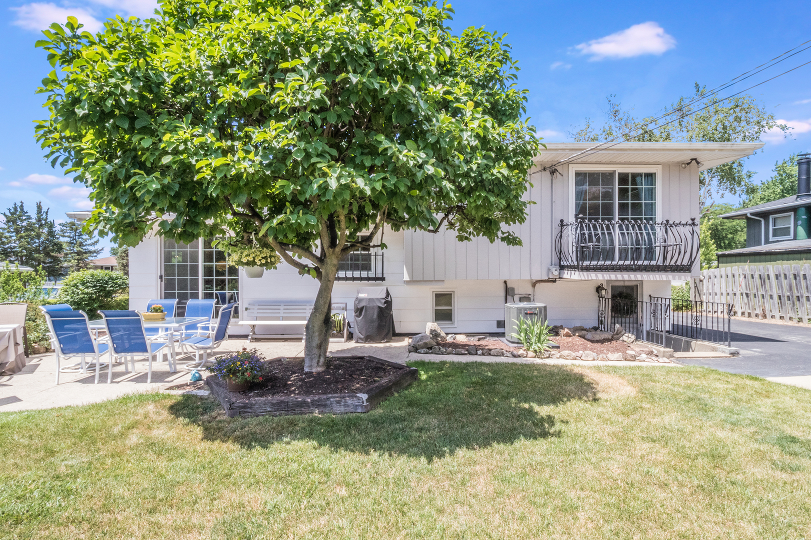 6235 Puffer Road Downers Grove, IL 60516 - Photo 16 of 20