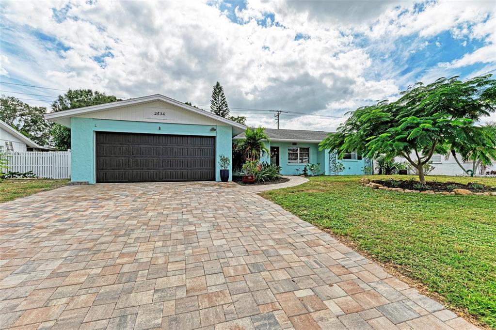 2534 Britannia Road Sarasota, FL 34231 - Photo 1 of 1