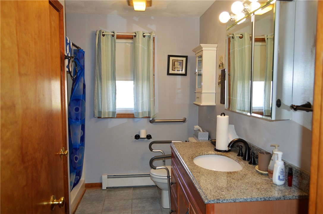 2 Justin Street Warren, RI 02885 - Photo 9 of 27 Gallery Image 9