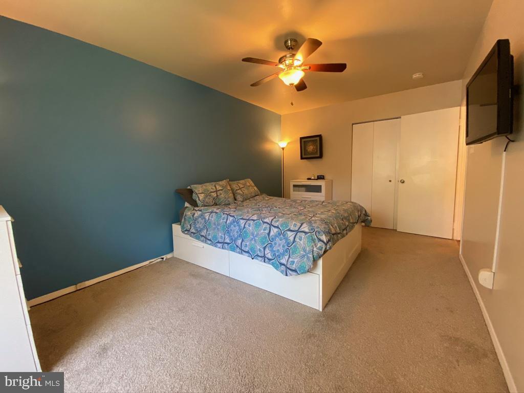 6038 Forrest Hollow Lane Springfield, VA 22152 - Photo 13 of 35 6038 Forrest Hollow Ln Upper Level Master Bedroom