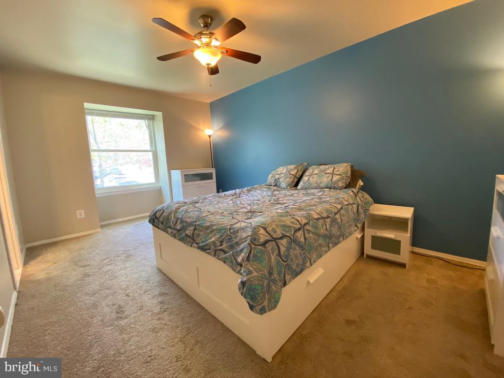 6038 Forrest Hollow Lane Springfield, VA 22152 - Photo 15 of 35 6038 Forrest Hollow Ln Upper Level Master Bedroom