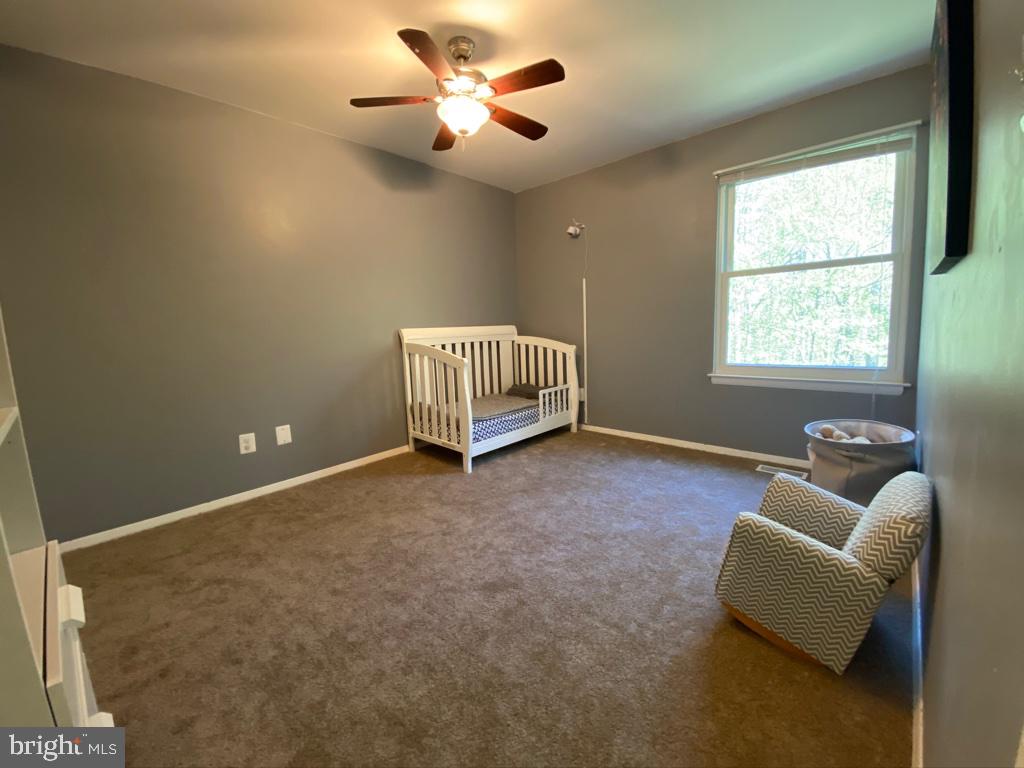6038 Forrest Hollow Lane Springfield, VA 22152 - Photo 17 of 35 6038 Forrest Hollow Ln Upper Level Junior Room 1