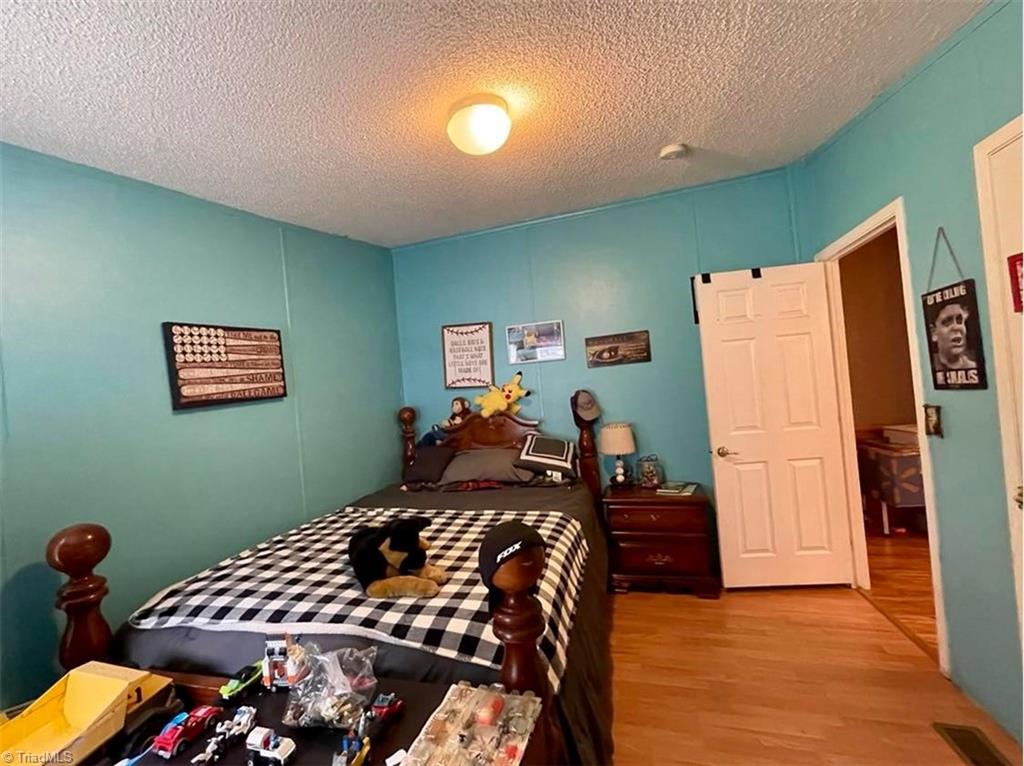 390 Rab Road Purlear, NC 28665 - Photo 10 of 23