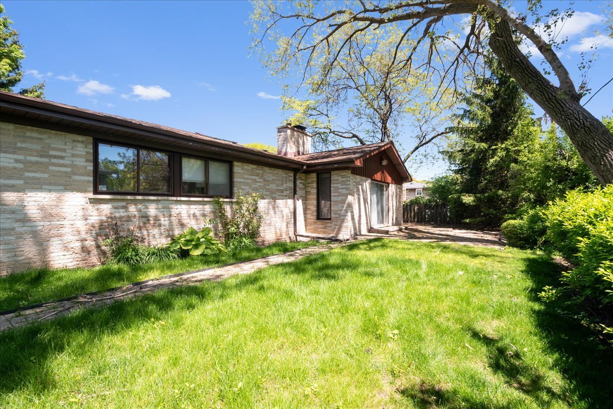2821 Covert Road Glenview, IL 60025 - Photo 8 of 28