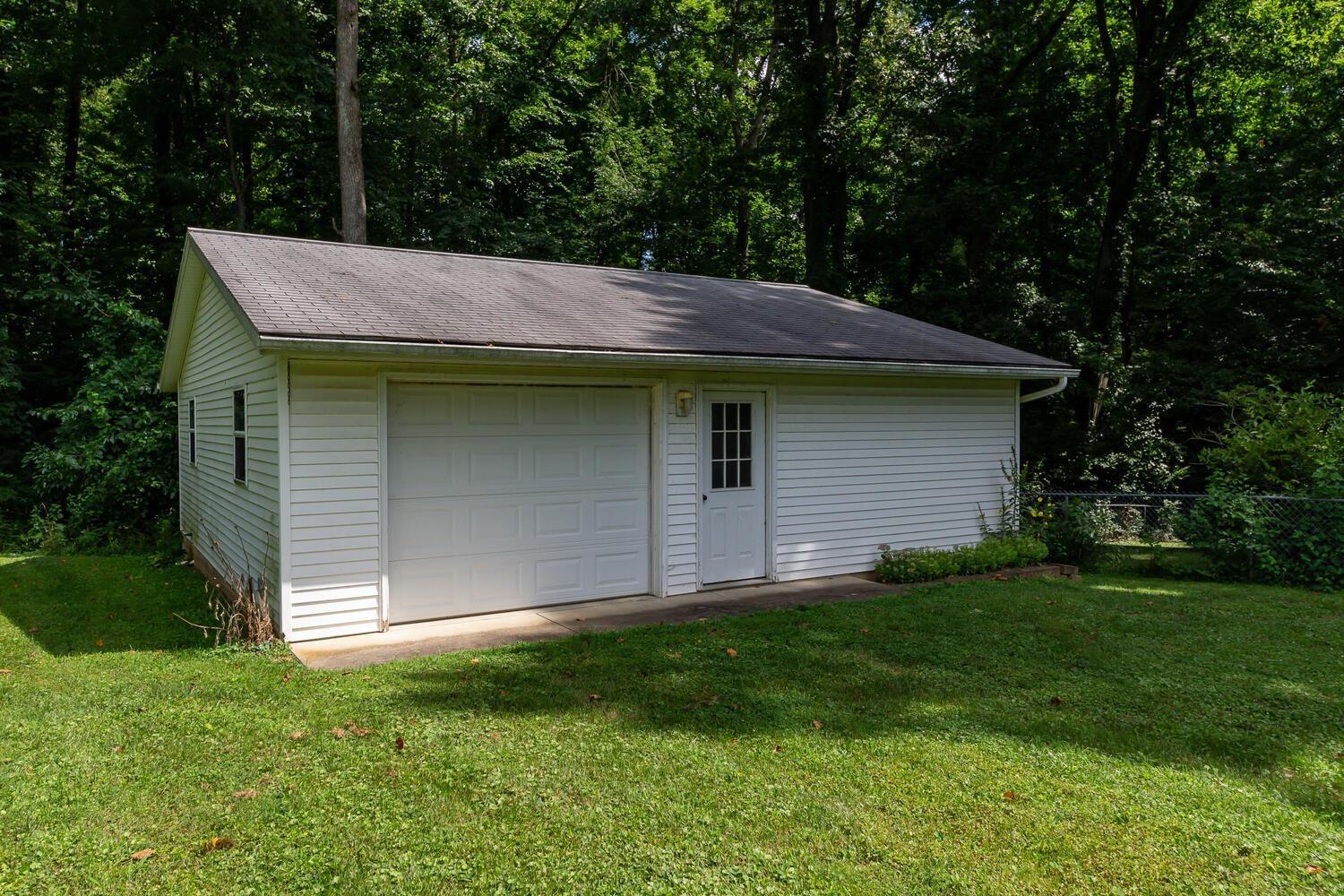 3890 West Tapp Road Bloomington, IN 47403 - Photo 34 of 34 Gallery Image 34