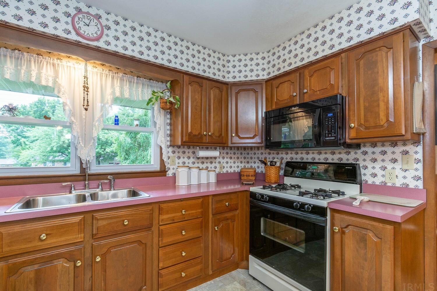 3890 West Tapp Road Bloomington, IN 47403 - Photo 7 of 34 Gallery Image 7